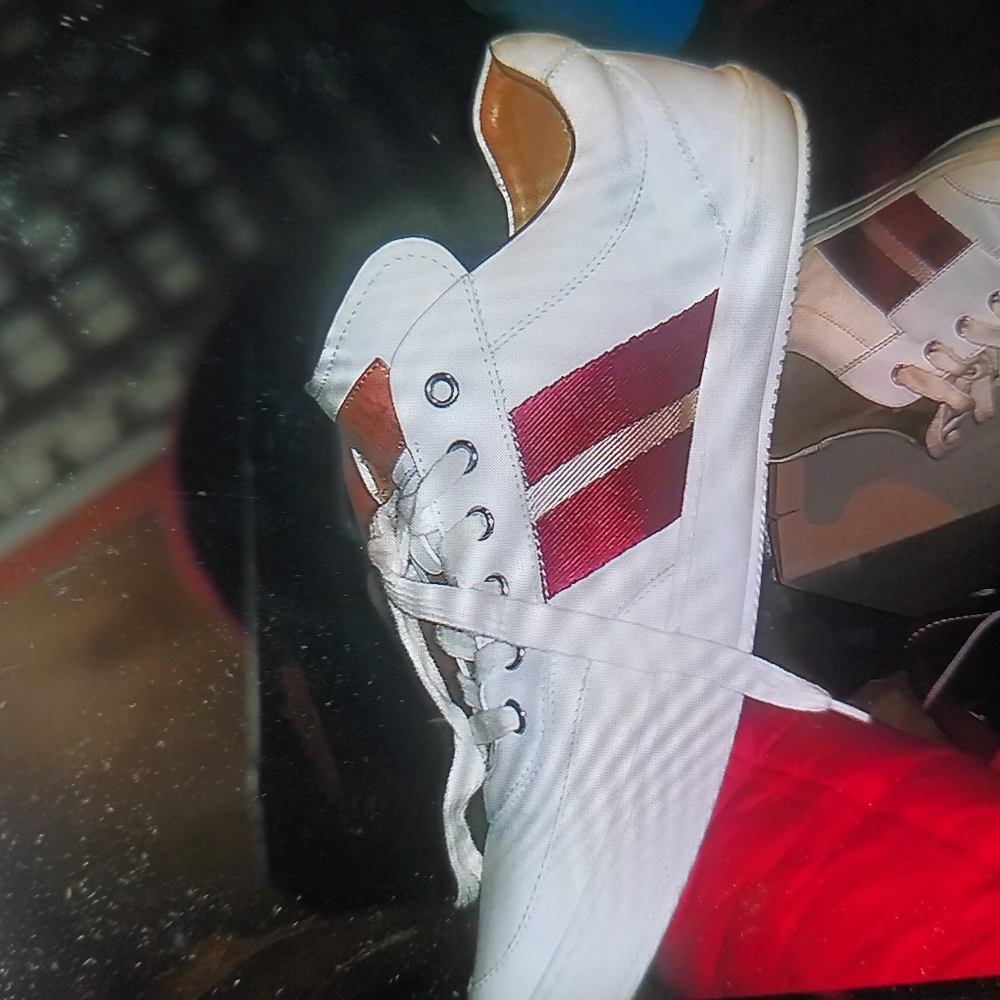 Size 10 mens shoes
